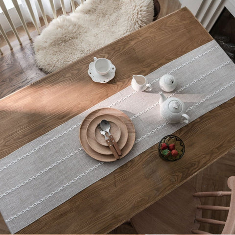 Minimalist White Line Decor Table Runner